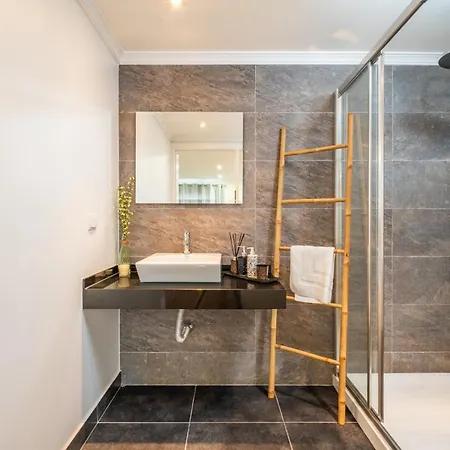 Uptown Sea View By Homie בית נופש *