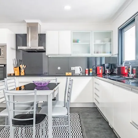 Uptown Sea View By Homie בית נופש פונשל